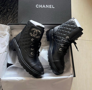 CC Chain Boots