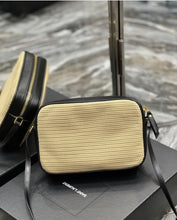 Load image into Gallery viewer, Lou Camera Bag
