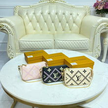 Load image into Gallery viewer, Mini Pochette
