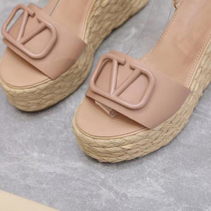 V Logo Wedges