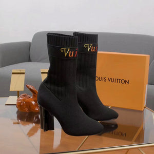 Silhouette Ankle Boots