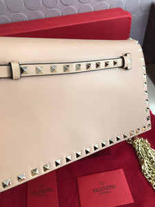 Rockstud Clutch