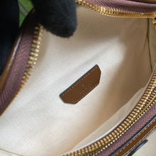 Load image into Gallery viewer, GG Belt Bag
