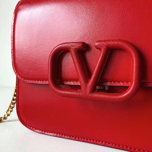 V Sling Shoulder Bag