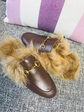 Load image into Gallery viewer, Princetown Fur Slippers
