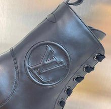 Load image into Gallery viewer, Territory Boots

