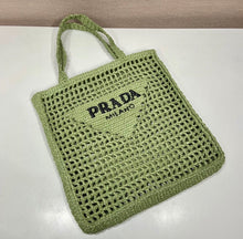 Load image into Gallery viewer, Raffia Tote
