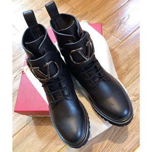 V Logo Boots