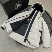 Load image into Gallery viewer, Lyndale Black Label Parka
