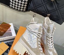 Load image into Gallery viewer, Desert Boots
