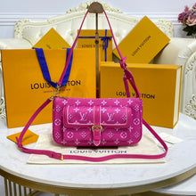 Load image into Gallery viewer, Maxi Multi Pochette
