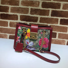 Load image into Gallery viewer, Padlock Flora Shoulder Bag
