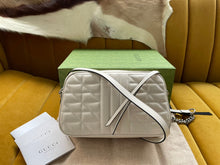 Load image into Gallery viewer, Marmont Shoulder Bag

