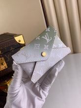 Load image into Gallery viewer, Pochette Kirigami
