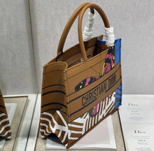 Load image into Gallery viewer, Leather Book Tote
