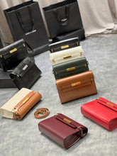 Load image into Gallery viewer, Manhattan Shoulder Bag
