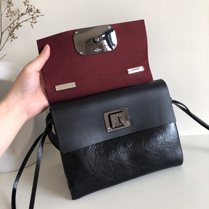 V Ring Shoulder Bag