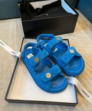 Load image into Gallery viewer, CC Dad Sandals
