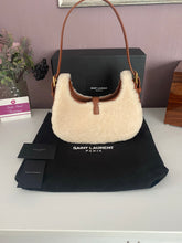 Load image into Gallery viewer, Le Fermoir Hobo
