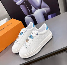 Load image into Gallery viewer, Timeout Sneaker
