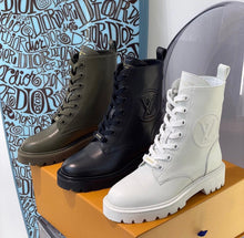 Load image into Gallery viewer, Territory Boots
