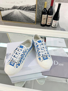 Walk n Dior