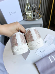 Walk n Dior