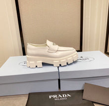 Load image into Gallery viewer, Brushed Leather Loafers
