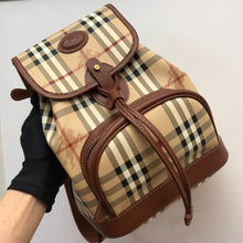 Load image into Gallery viewer, Vintage Backpack
