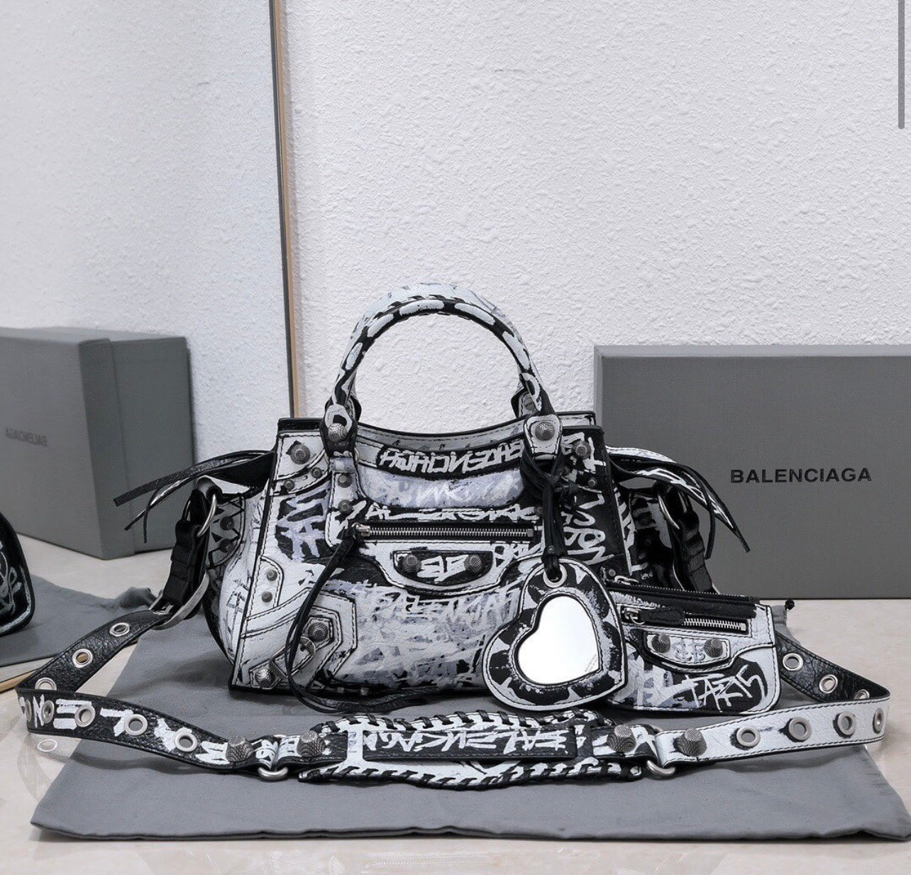 Graffiti Neo Cagole XS – ssboutique1