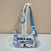 Load image into Gallery viewer, Re Edition Pochette
