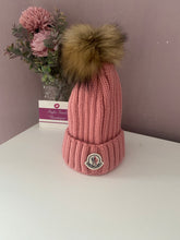 Load image into Gallery viewer, Fur Pom Hat
