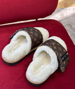 Slipper Pillow Mules