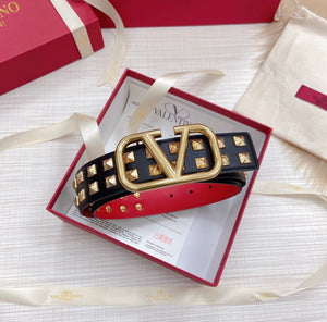 V Logo Belt