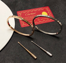 Load image into Gallery viewer, Love Thin Bangle
