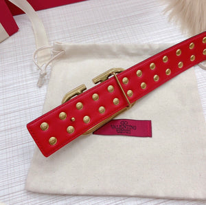 V Logo Belt