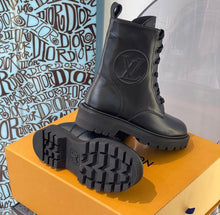 Load image into Gallery viewer, Territory Boots
