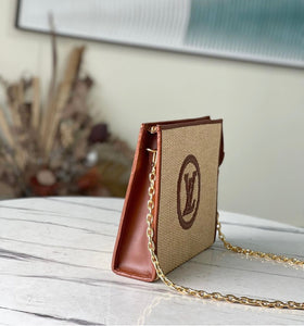 Raffia Clutch