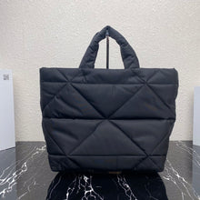 Load image into Gallery viewer, Padded Tote
