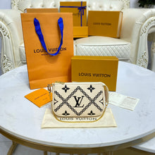 Load image into Gallery viewer, Mini Pochette
