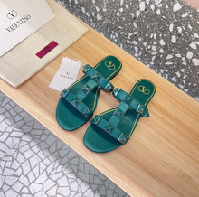 Load image into Gallery viewer, Roman Stud Flat Sandals
