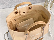 Load image into Gallery viewer, Deauville Tote
