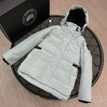 Load image into Gallery viewer, Lyndale Black Label Parka
