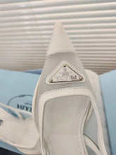 Load image into Gallery viewer, Logo Mesh Pumps
