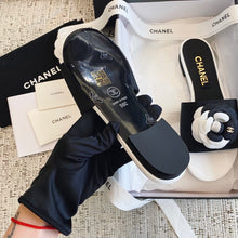 Load image into Gallery viewer, CC Sandals
