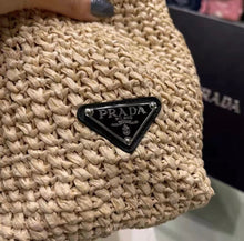 Load image into Gallery viewer, Large Raffia Tote
