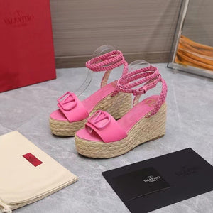 V Logo Wedges