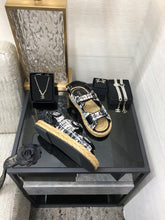 Load image into Gallery viewer, CC Tweed Dad Sandals
