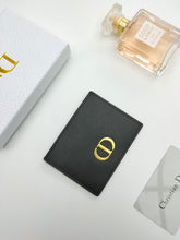 Load image into Gallery viewer, Montaigne Card Holder
