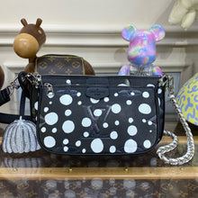 Load image into Gallery viewer, Multi Pochette
